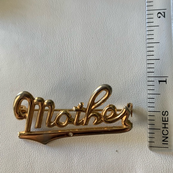 Mother brooch jewelry pin - Picture 6 of 8